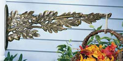 Oak Leaf Hanger